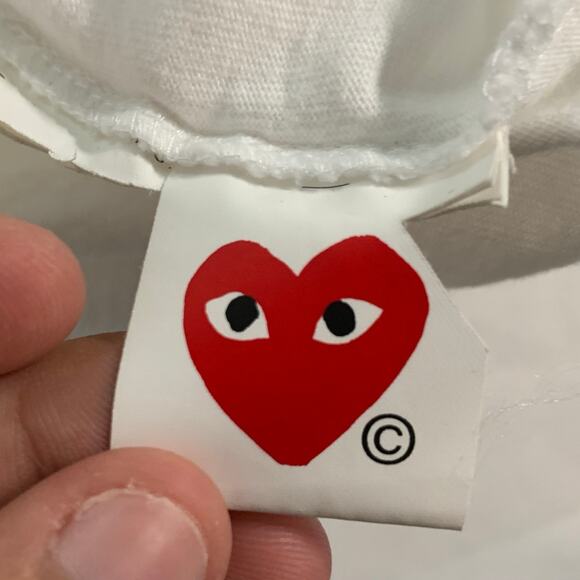 Comme des Garçons PLAY S Green Heart Logo Graphic T-Shirt Rei Kawakubo - Picture 9 of 9